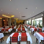 Kleopatra Micador מלון אלאניה