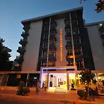 Ξενοδοχείο Kleopatra Micador