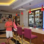 מלון Kleopatra Micador אלאניה