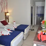מלון Kleopatra Micador 4*