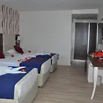 Kleopatra Micador מלון 4*