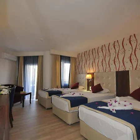 מלון Kleopatra Micador 4*