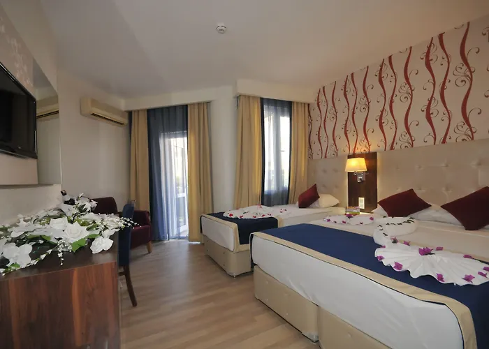 Ξενοδοχείο Kleopatra Micador 4*